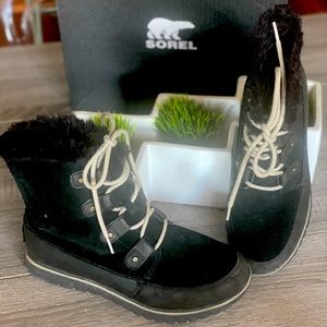 Sorel Cozy Joan Boots